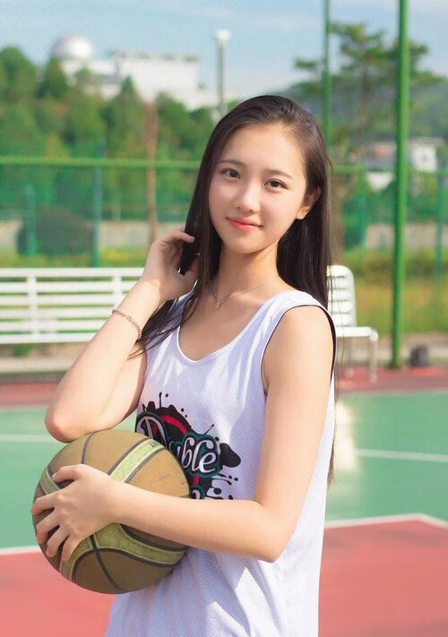 罗马尼亚队赛制优化：如何通过战略调整应对不同对手的战术安排